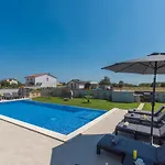 Mersi Πούλα