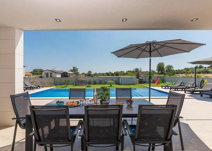 Mersi فيلة بولا