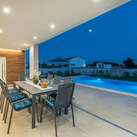 Mersi Villa