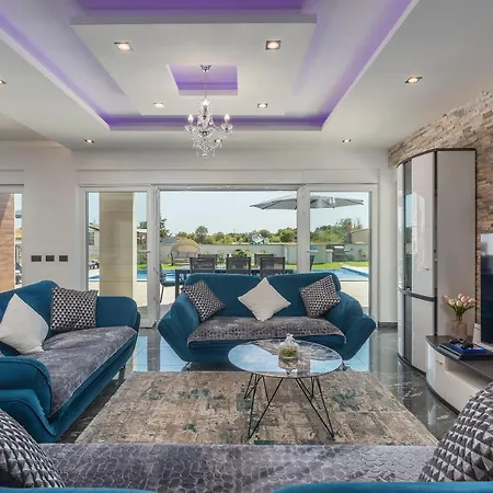 Mersi Villa