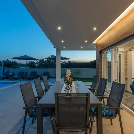 Mersi Villa