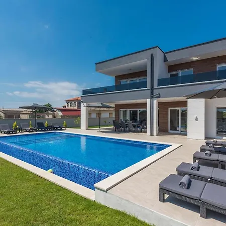 Mersi Villa