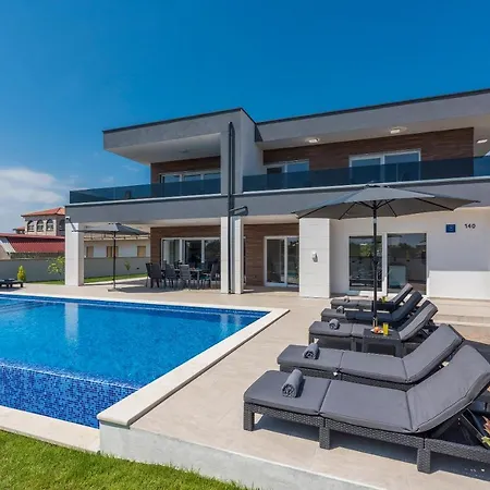 Mersi Villa *
