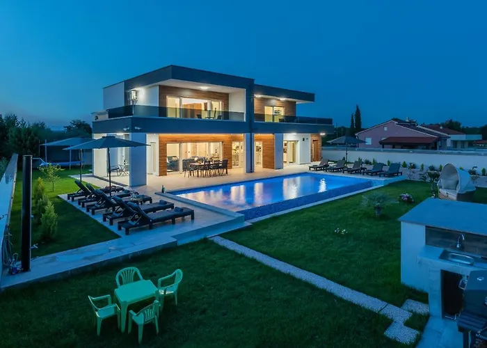 Mersi Villa *